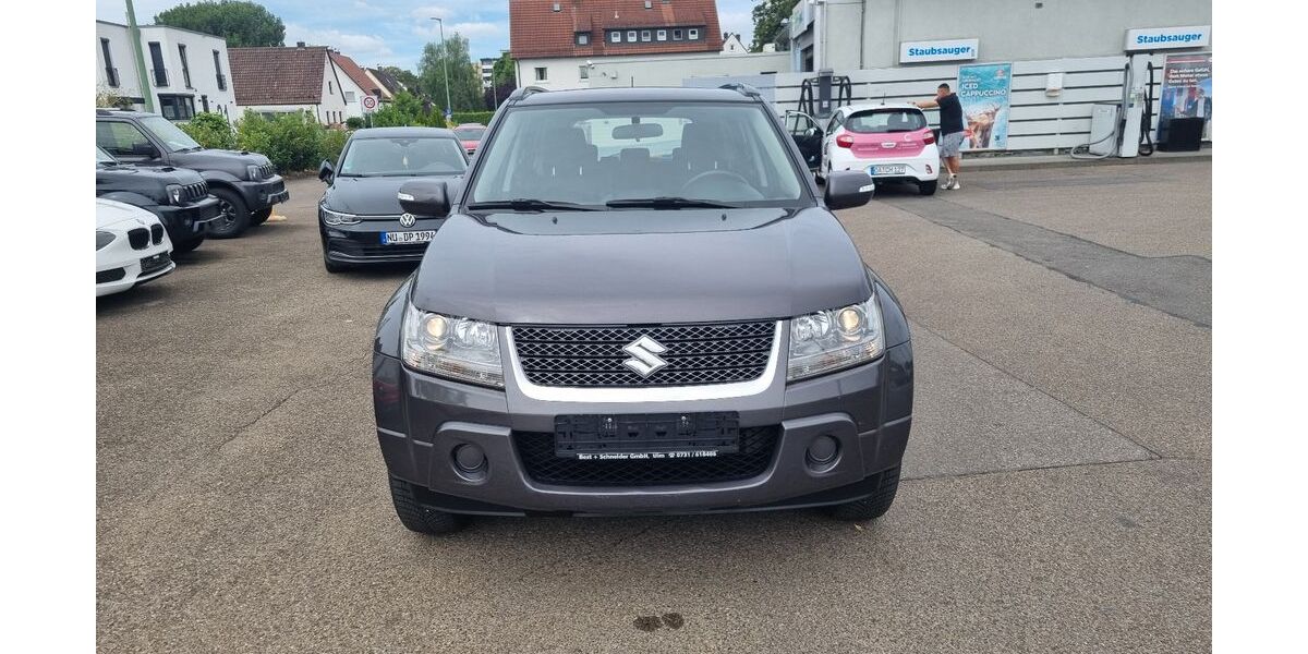 Suzuki Grand Vitara 108.010 km 9.450 &euro; Neu-Ulm 89231