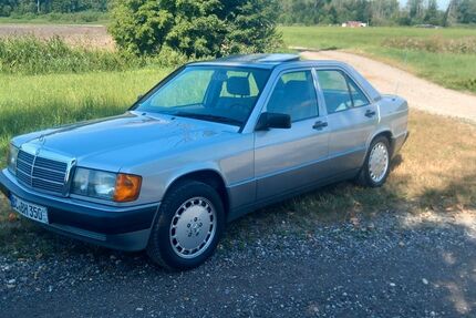 Mercedes-Benz 190 104.000 km 7.900 € Maselheim 88437