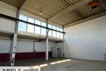 Wunschmietfläche gesucht ? 752 m² Hallen mit Büros Verwaltung zimmer