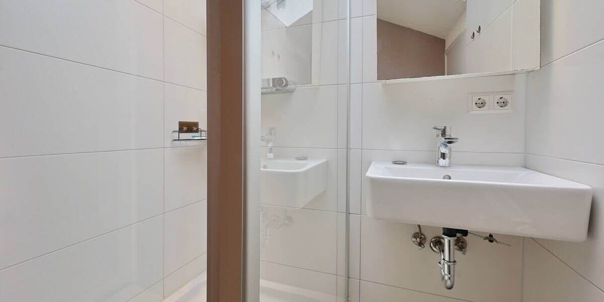 Top Wohnung im Dachgeschoss 2 zimmer