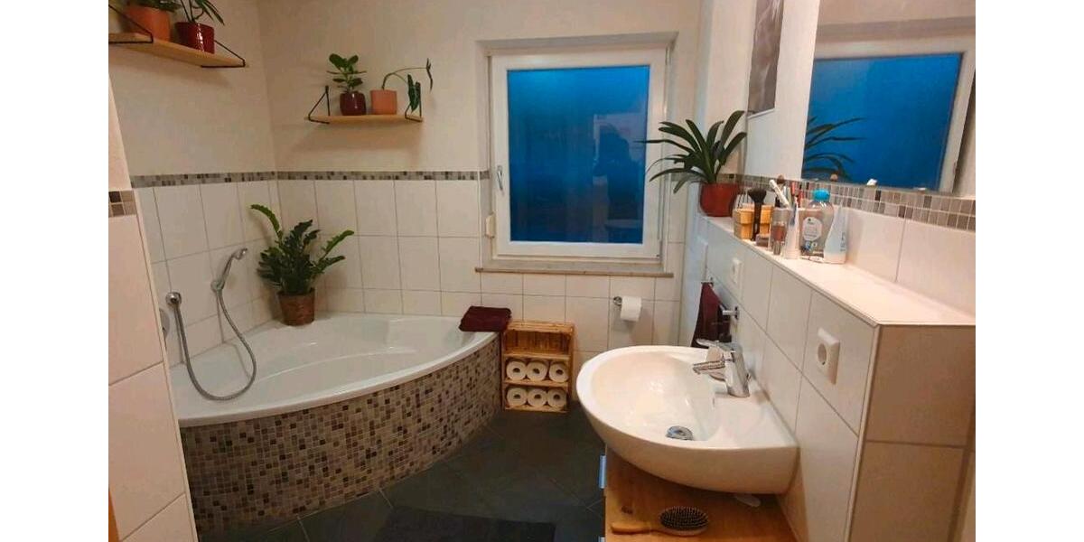 Erdgeschoßwohnung Ulm Obertalfingen - 3 Zimmer, 85 m&sup2;, 1.200&euro; | Angebot:26396622