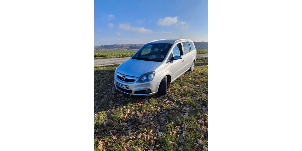 Opel Zafira 273.000 km 2.700 € Roggenburg 89297