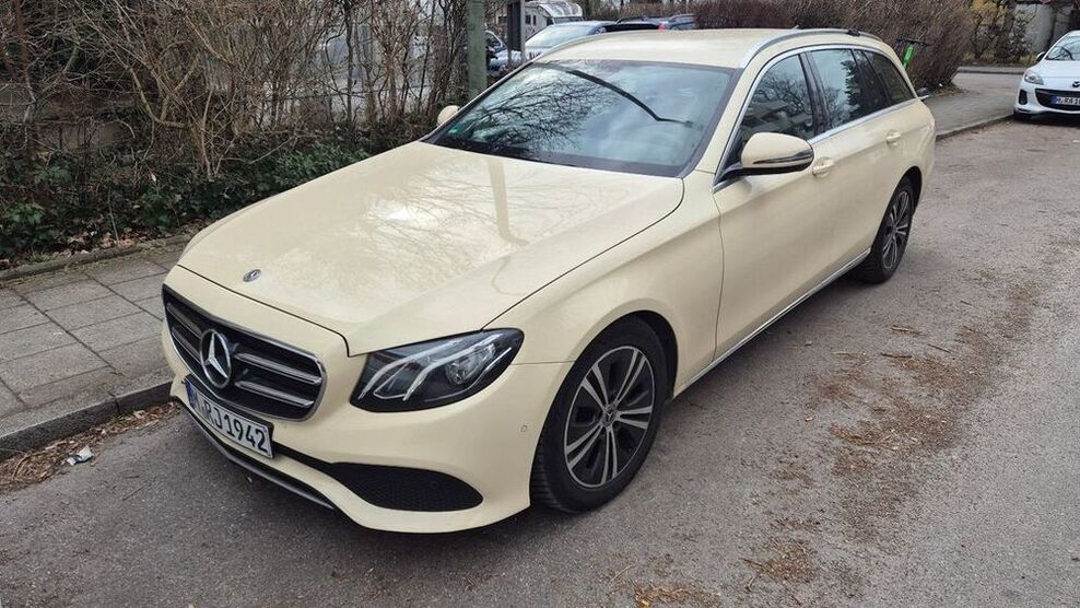E 220