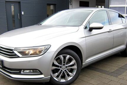 VW Passat 222.000 km 10.990 € Langenau-Hörvelsingen 89129