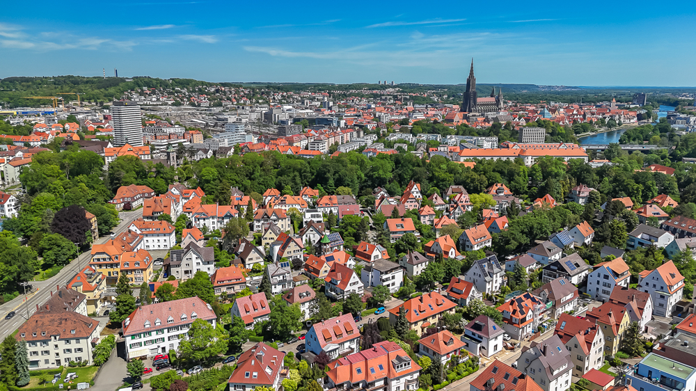 Charmantes Dreifamilienhaus am Galgenberg Ulm-Weststadt - Mehrfamilienhaus, Wohnhaus Ulm Söflingen | Angebot:26846221