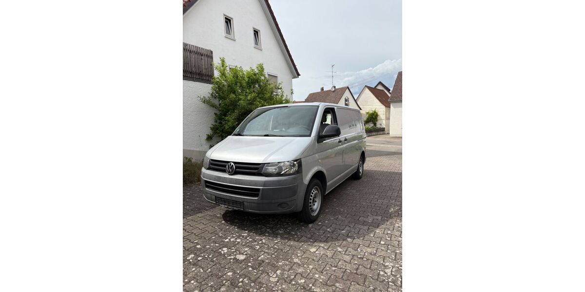 VW T5 Transporter 166.000 km 12.100 &euro; Laupheim 88471