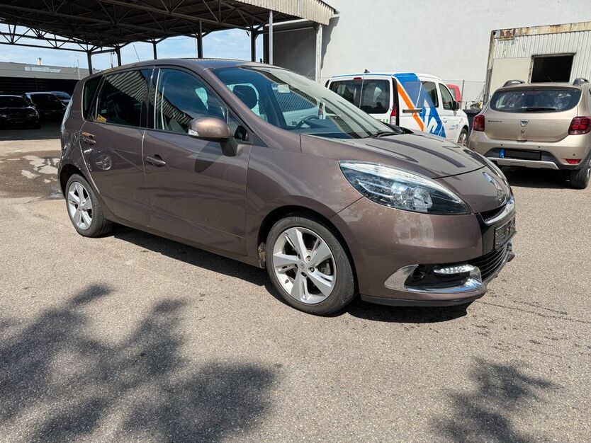 Renault Scenic 176.245 km 5.000 € Ulm 89077