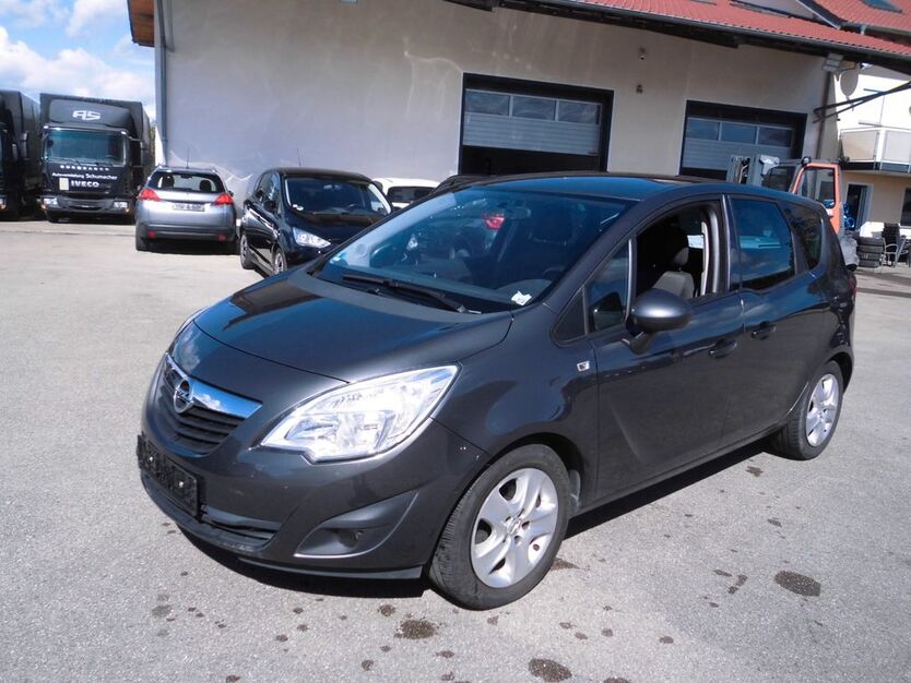 Opel Meriva 97.302 km 3.750 € Burgau 89331