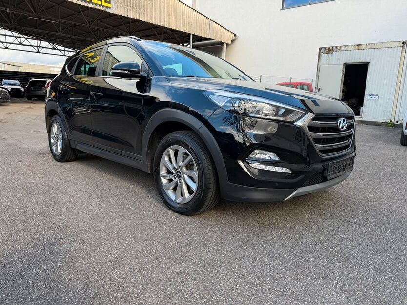 Hyundai TUCSON 117.990 km 16.600 € Ulm 89077