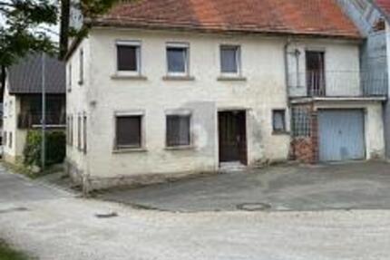 ROHBAU WARTET AUF NEUGESTALTUNG 9 zimmer