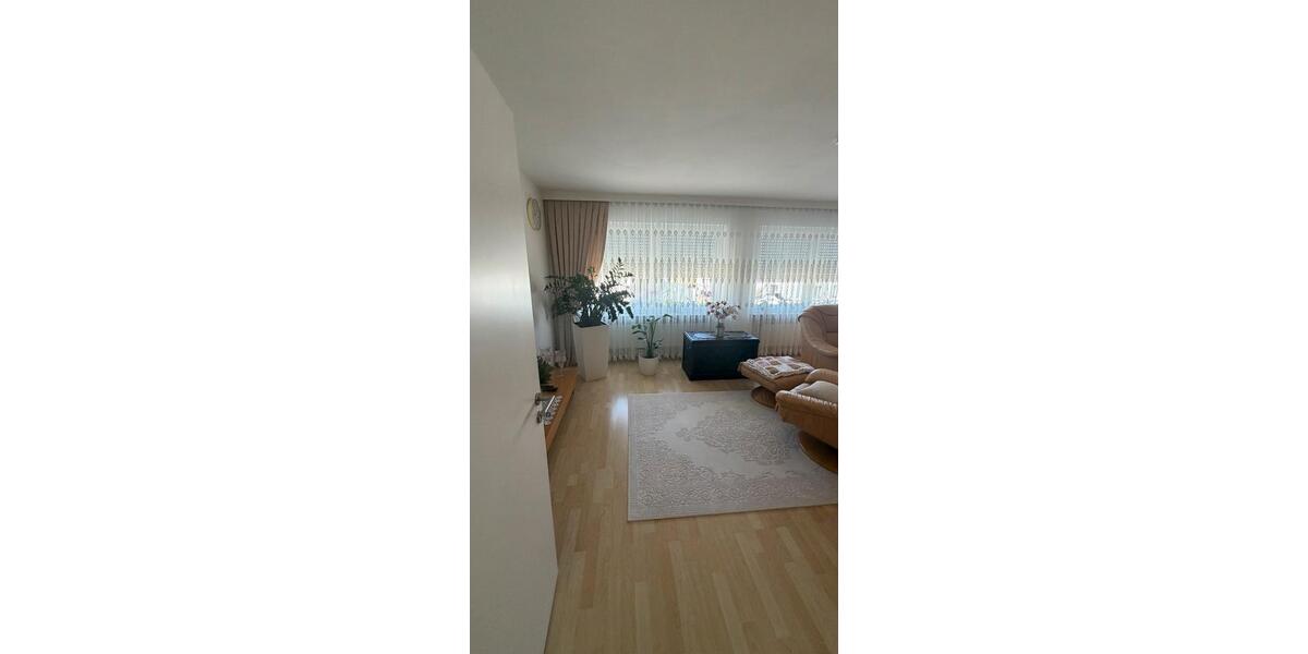 Etagenwohnung Schnürpflingen - 4 Zimmer, 100 m&sup2;, 295.000&euro; | Angebot:25860510