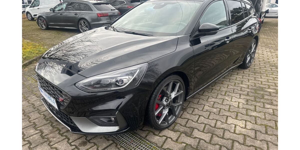 Ford Focus 64.900 km 26.500 &euro; Pfaffenhofen 89284