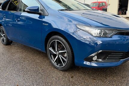 Toyota Auris 92.500 km 15.900 &euro; Ulm 89077