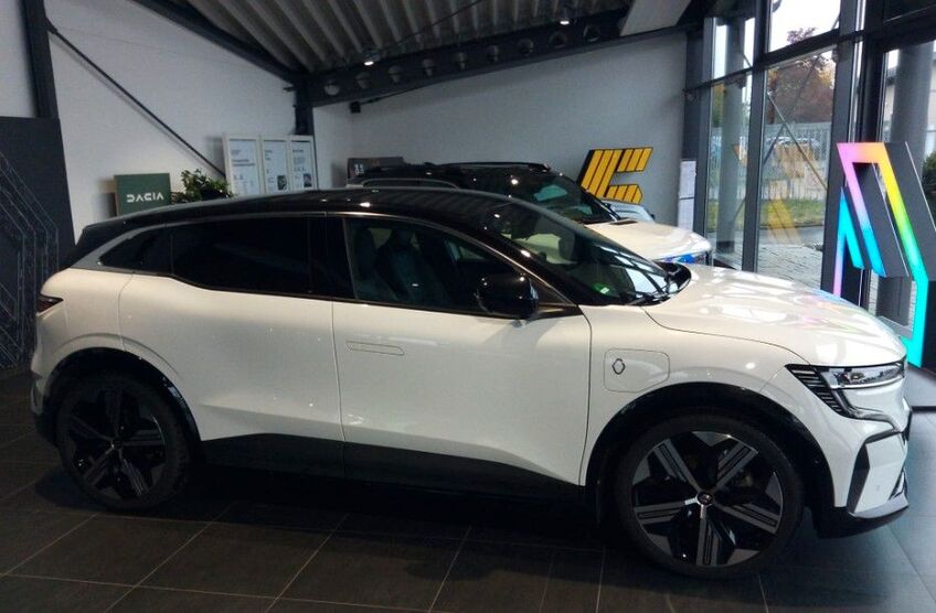 Renault Megane 33.900 km 26.250 € Laupheim 88471