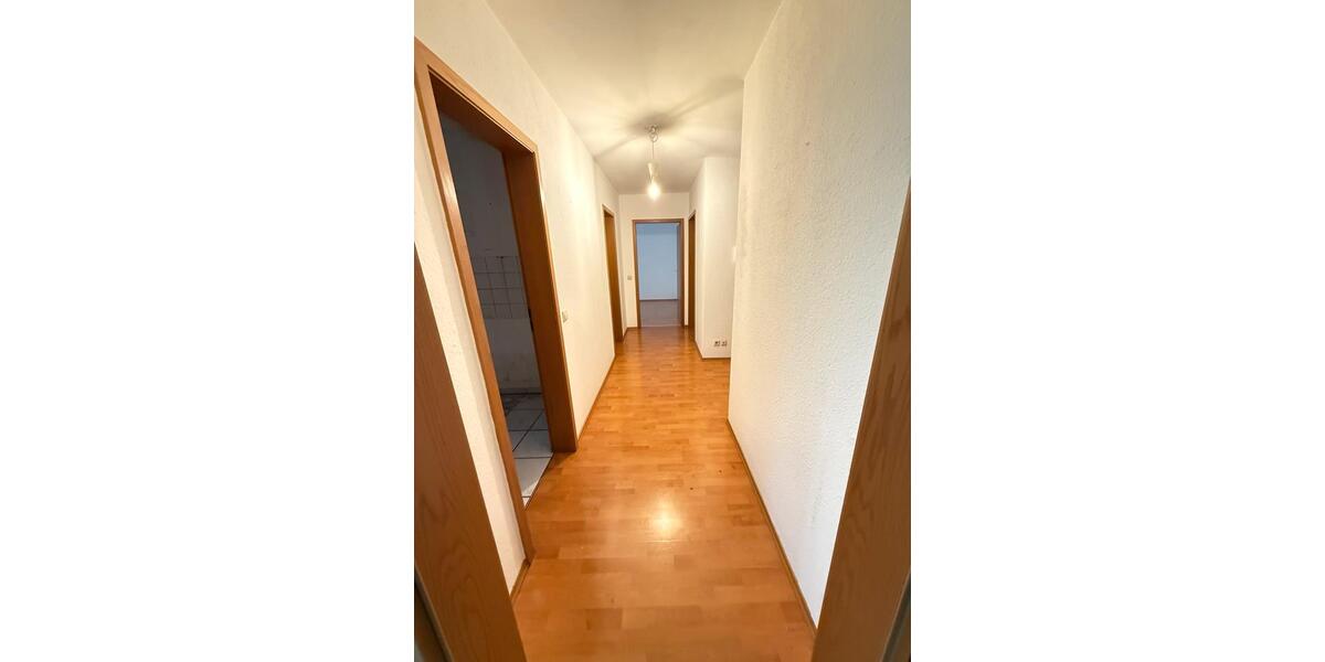 Erdgeschoßwohnung Laupheim - 3 Zimmer, 74 m&sup2;, 1.105&euro; | Angebot:26522070