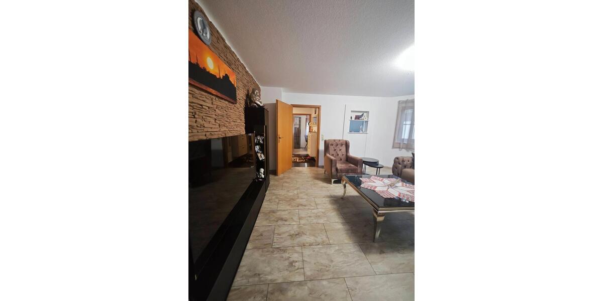 Hochparterre Kuchen - 2 Zimmer, 70 m&sup2;, 160.000&euro; | Angebot:27024815