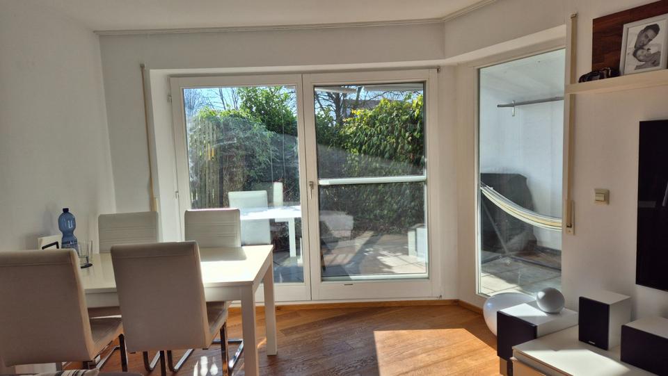 Erdgeschoßwohnung Ulm Donautal - 3 Zimmer, 82 m&sup2;, 1.060&euro; | Angebot:25418047