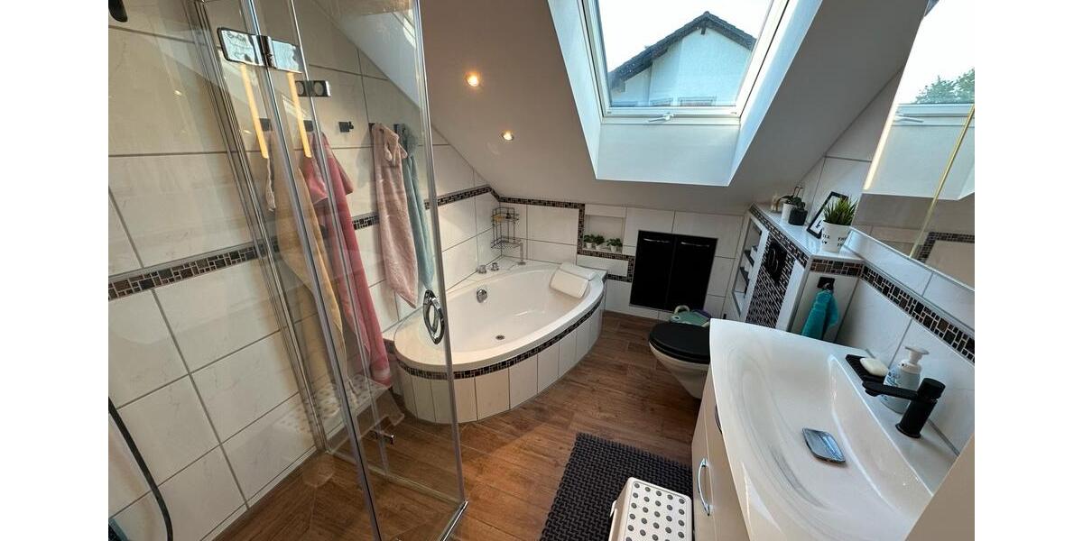 Dachgeschoßwohnung Dornstadt - 4 Zimmer, 87 m&sup2;, 450.000&euro; | Angebot:26552521