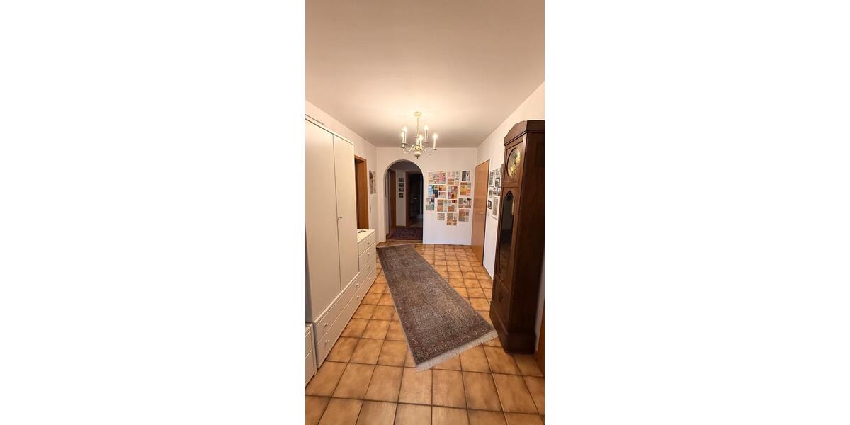 Etagenwohnung Neu-Ulm Burlafingen - 3 Zimmer, 90 m&sup2;, 1.500&euro; | Angebot:25082329