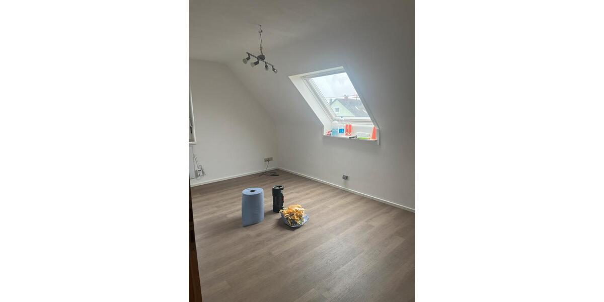 Dachgeschoßwohnung Illerrieden - 3 Zimmer, 58 m&sup2;, 1.100&euro; | Angebot:24936952