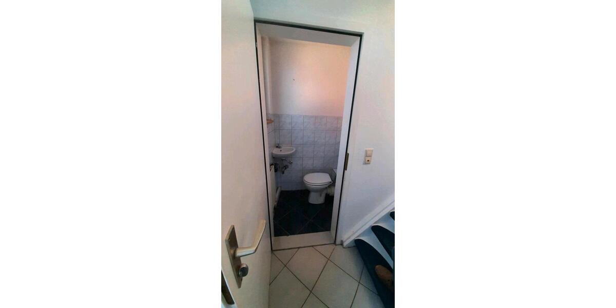 Dachgeschoßwohnung Berghülen - 3 Zimmer, 81 m&sup2;, 930&euro; | Angebot:26045338