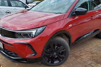 Opel Grandland (X) 33.300 km 22.490 &euro; Ulm 89073