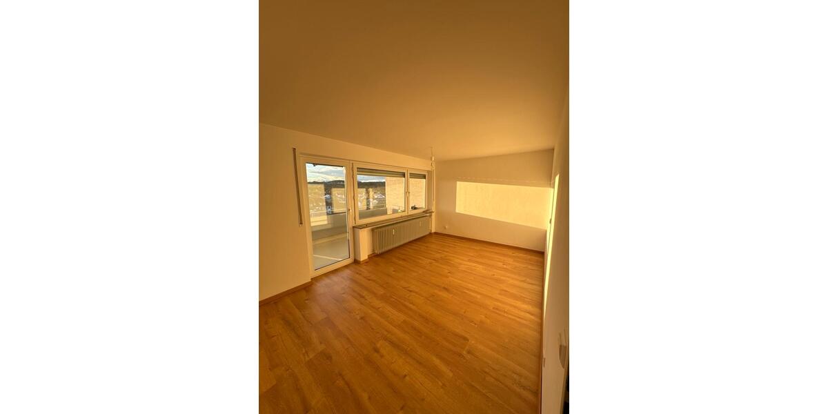 Etagenwohnung Neu-Ulm Burlafingen - 18 Zimmer, 88 m&sup2;, 600&euro; | Angebot:26300387