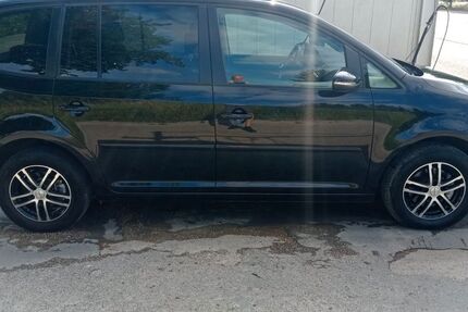 VW Touran 126.200 km 8.499 &euro; Günzburg 89312