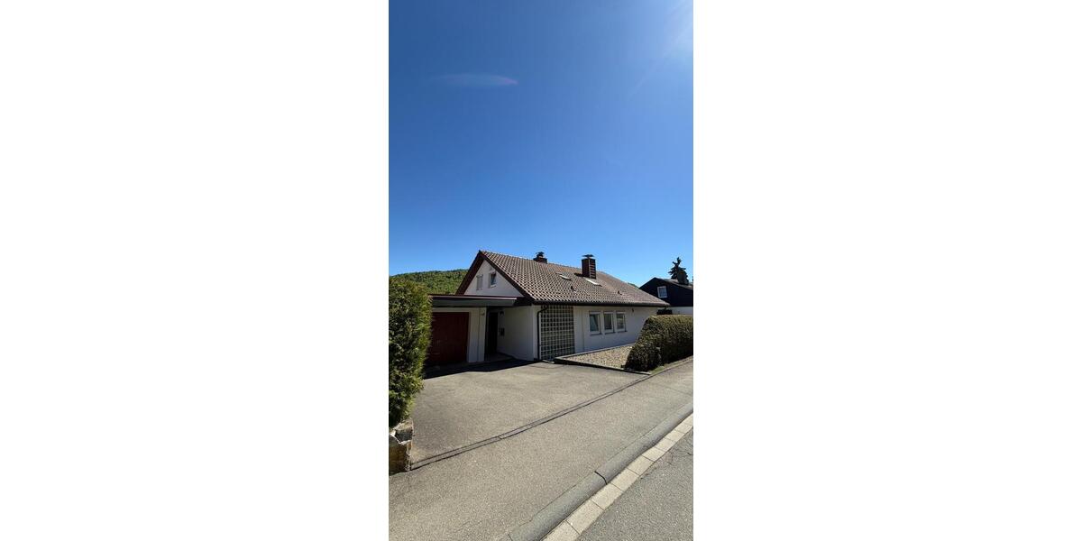 Einfamilienhaus Schelklingen - 8 Zimmer, 200 m&sup2;, 650.000&euro; | Angebot:26931694