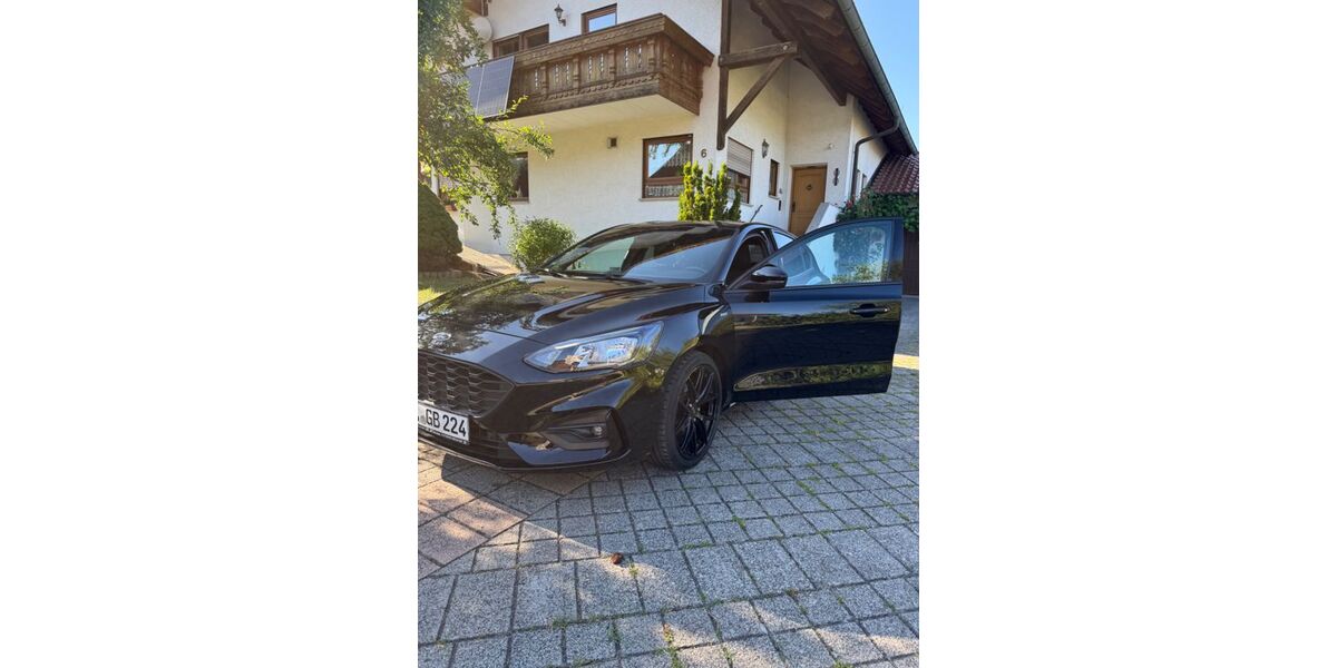 Ford Focus 94.678 km 11.990 &euro; Lonsee 89174