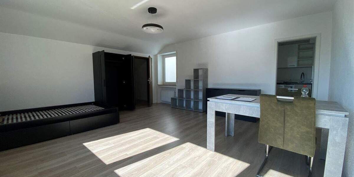 MÖBLIERTES SINGLE-APARTMENT IN RUHIGER LAGE VON REUTTI 1 zimmer