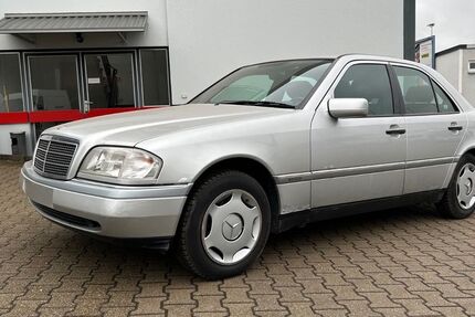 Mercedes-Benz C 200 132.800 km 2.450 &euro; Sontheim/Brenz 89567