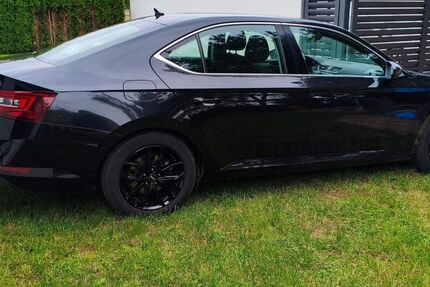 Skoda Superb 210.000 km 12.500 &euro; Weißenhorn 89264