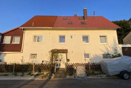Ruhig gelegenes Mehrfamilienhaus mit Potenzial – 3 Einheiten, erweiterbar auf 4