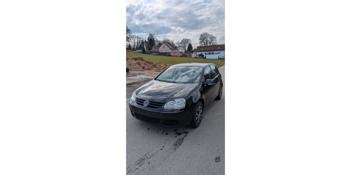 VW Golf 185.570 km 3.200 &euro; Laupheim 88471