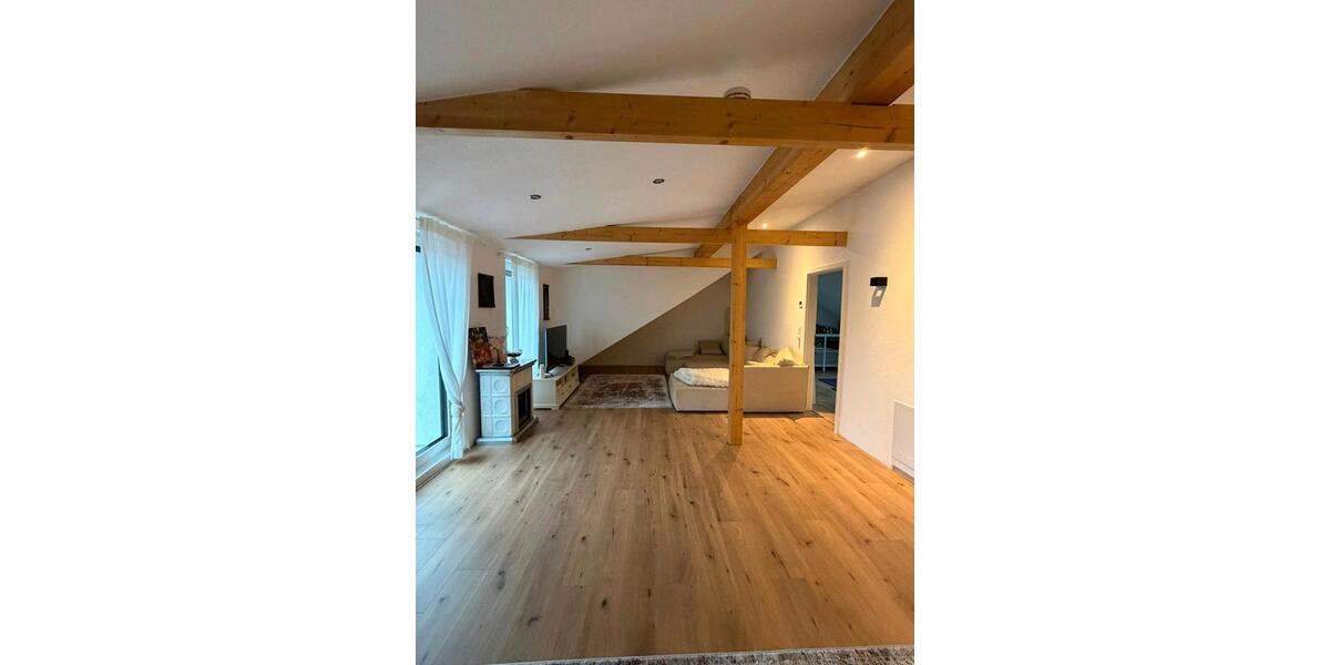 Etagenwohnung Holzheim - 3 Zimmer, 80 m&sup2;, 1.000&euro; | Angebot:24865811