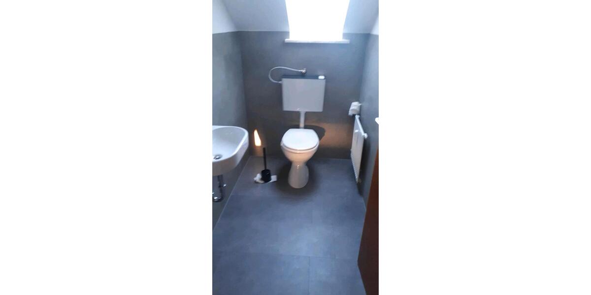Dachgeschoßwohnung Kötz - 3 Zimmer, 110 m&sup2;, 950&euro; | Angebot:26363027