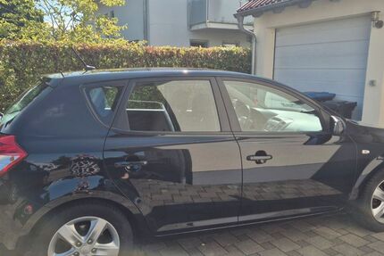 Kia ceed / Ceed 115.000 km 3.590 &euro; Neu-Ulm 89233