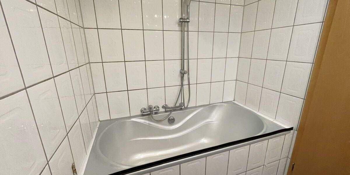 Etagenwohnung Ulm Wiblingen - 4 Zimmer, 95 m&sup2;, 310.000&euro; | Angebot:25664456