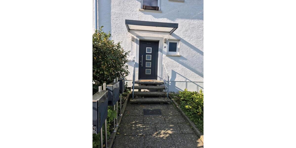 Hochparterre Ulm Donautal - 4.5 Zimmer, 136 m&sup2;, 1.500&euro; | Angebot:26670370