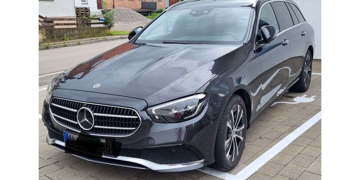 Mercedes-Benz E 300 87.000 km 32.900 &euro; Buch 89290