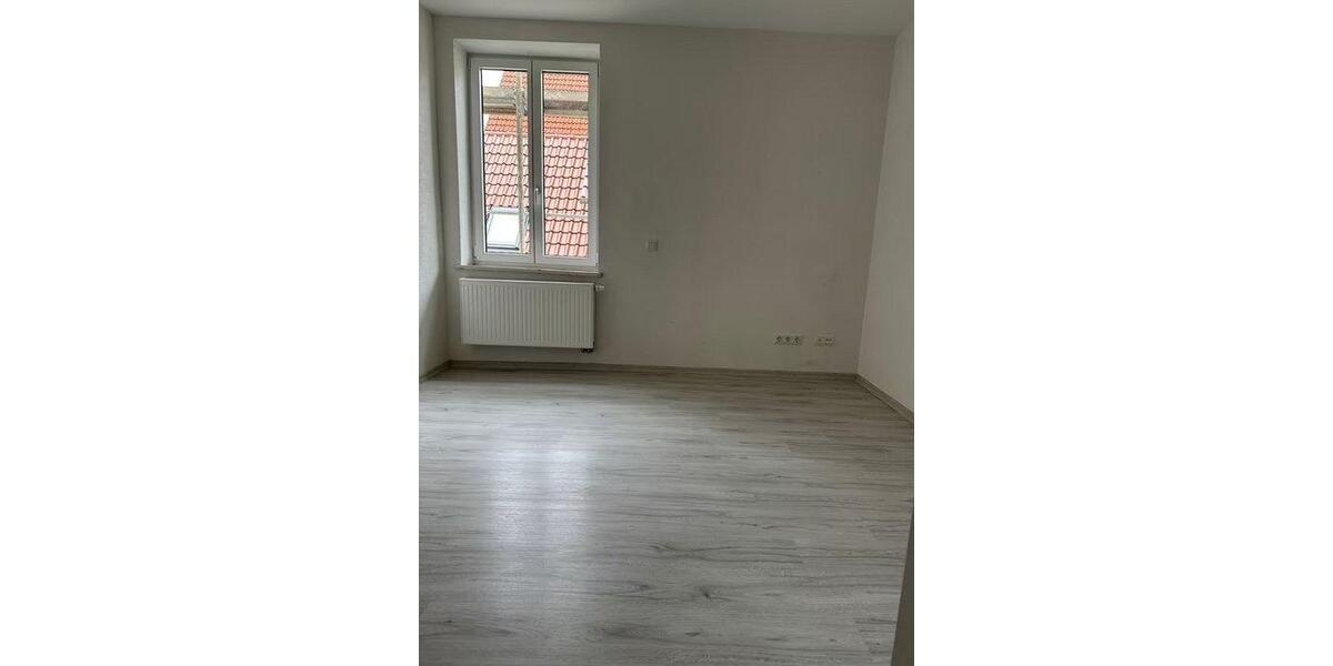 Etagenwohnung Ichenhausen - 3 Zimmer, 89 m&sup2;, 1.100&euro; | Angebot:26476765