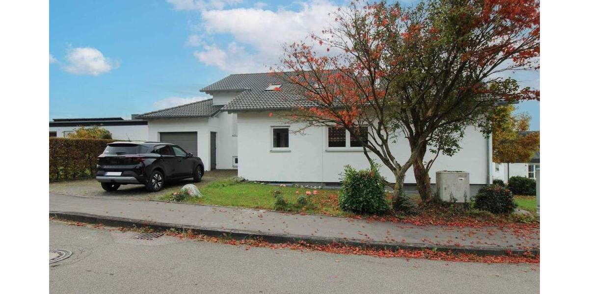 Gepflegtes, lichtdurchflutetes Einfamilienhaus mit schönem Grundstück in Öpfingen 7 zimmer