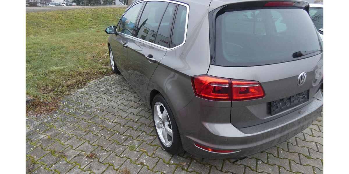 VW Golf 117.200 km 11.990 &euro; Herbrechtingen-Bolheim 89542