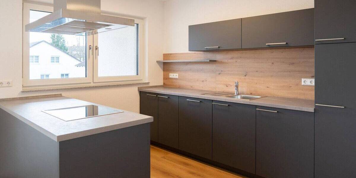Etagenwohnung Dietenheim - 3 Zimmer, 100 m&sup2;, 1.290&euro; | Angebot:26862155