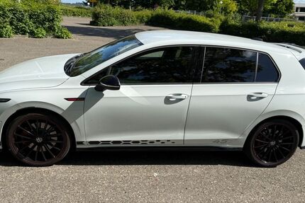 VW Golf 5.700 km 28.500 &euro; Ulm 89075