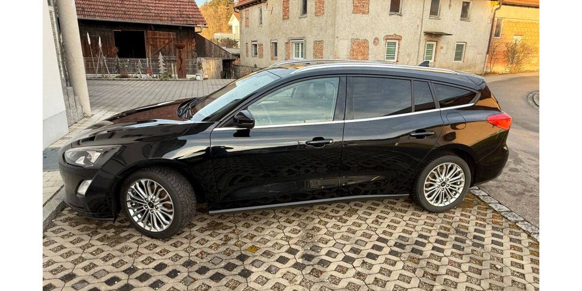 Ford Focus 68.027 km 14.000 &euro; Altenstadt 89281