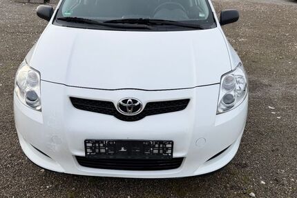 Toyota Auris 180.213 km 3.000 &euro; Erbach 89155
