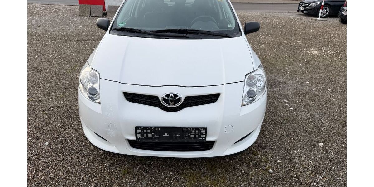 Toyota Auris 180.213 km 3.000 &euro; Erbach 89155