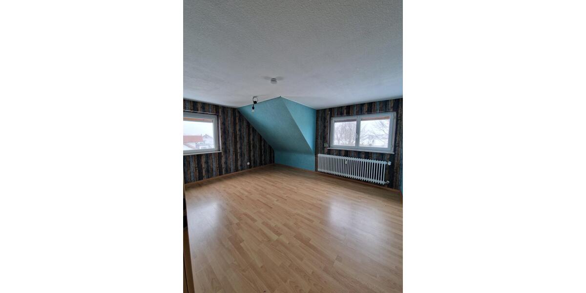 Dachgeschoßwohnung Ulm Donautal - 3 Zimmer, 88 m&sup2;, 900&euro; | Angebot:24813407